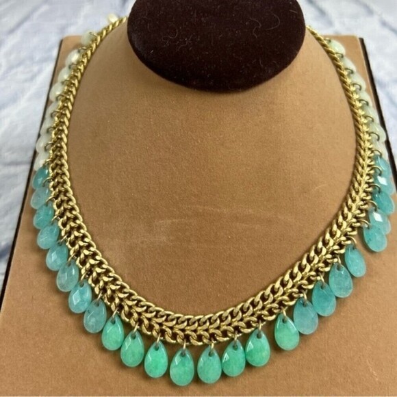 Stella and Dot Contessa jadeite necklace - Picture 1 of 8